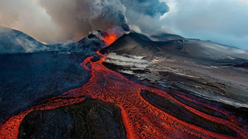 Вулкан извержение фото
